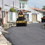 Seinfra conclui recapeamento de ruas no Marcos Freire III e Albano Franco -