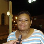 Déda entrega nova praça à população de Santana do São Francisco  - A moradora Maria Gorete Santana