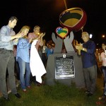 Déda entrega nova praça à população de Santana do São Francisco  - A moradora Maria Gorete Santana