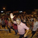 Déda entrega nova praça à população de Santana do São Francisco  - A moradora Maria Gorete Santana