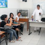 Parceria entre Seed e Apada promove curso de maquiagem para deficientes auditivos - Thaislane Rodrigues
