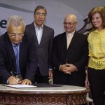 Governador oficializa doação de R$ 1 milhão do Banese para reforma da Catedral -