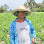 Agricultores assistidos pela Cohidro comemoram boa safra de batata doce - O agricultor Antonio Almeida