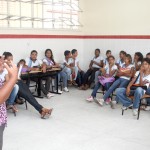 Alunos do Colégio Estadual Nilson Socorro assistem à palestra sobre preservação do patrimônio público - Fotos: Juarez Silveira/Seed