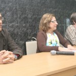 Professores participam do Encontro Estadual do Ensino Médio Inovador - A professora Hortencia Araujo entre os professores Paulo Rego e Izabel Ladeira