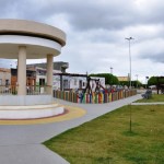 Principal praça de Monte Alegre é revitalizada - Pé de tamarindo foi preservado