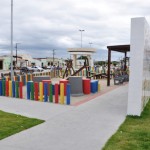 Principal praça de Monte Alegre é revitalizada - Pé de tamarindo foi preservado