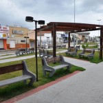 Principal praça de Monte Alegre é revitalizada - Pé de tamarindo foi preservado