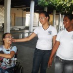 Aluna com necessidade especial da rede estadual presta Enem e é exemplo para colegas - As Amigas Marcela Vieira e Adriene Santos