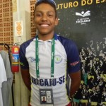 Ciclista de escola da rede estadual de ensino recebe premiação do Comitê Olímpico Brasileiro -