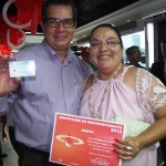 Emgetis recebe homenagem por contribuir com doação de sangue -  Kátia e Ciro               Foto: Ascom/Hemose