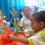 Anjo Linguarudo e brinquedoteca levam aprendizagem e diversão às crianças da Oncologia -