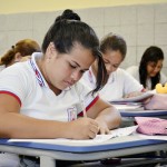 Alunos da 2ª série do ensino médio e do 3° ano do curso normal participaram de Simuladão  - Fotos: Eugênio Barreto/Seed