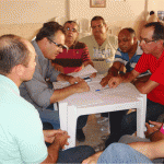 Técnicos da Emdagro e agricultores familiares planejam ações para 2013 - Fotos: Ascom/Emdagro