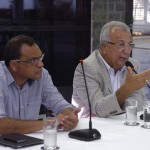 ao lado do secretário de Comunicação Carlos Cauê