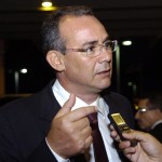 Presidenta Dilma anima os governadores nordestinos ao anunciar a ‘financeirização’ da Sudene   - A presidenta Dilma Rousseff cumprimenta o governador em exercício de Sergipe