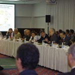 Presidenta Dilma anima os governadores nordestinos ao anunciar a ‘financeirização’ da Sudene   - A presidenta Dilma Rousseff cumprimenta o governador em exercício de Sergipe