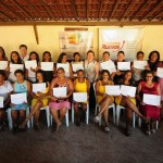 Novos Rumos certifica alunos de costura no povoado Terra Caída - Fotos: Edinah Mary/Seides