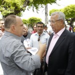 Déda entrega reforma na escola Augusto Ferraz