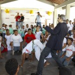 Déda entrega reforma na escola Augusto Ferraz