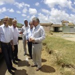 Jackson visita obras de pavimentação e drenagem no Santa Maria e Coqueiral -