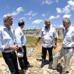 Jackson visita obras de pavimentação e drenagem no Santa Maria e Coqueiral -