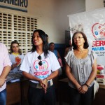 Mais de 4 mil famílias recebem alimentos e leite em Poço Redondo e Canindé - A secretária Eliane Aquino