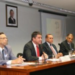 Comissão discute investimentos em estados que não sediarão Copa  - José de Lima Andrade