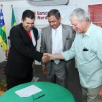 Saumíneo representa governador Marcelo Déda em inauguração da nova agência do BNB - Fotos: Vieira Neto/Sedetec