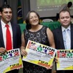 Jovens reconhecem e premiam trabalho realizado pela Fundação Renascer - Fotos: Victor Ribeiro/ASN