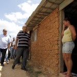 Jackson Barreto visita favela do bairro “13”