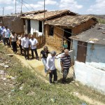 Jackson Barreto visita favela do bairro “13”