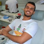 Estudantes de Farmácia contribuem com doação de sangue - Alberto Noronha atendeu o pedido da amiga Patrícia e foi doar