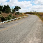 Rodovia que liga Santa Rosa de Lima a Moita Bonita recebe defensas metálicas -