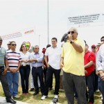 Jackson Barreto entrega nova praça Luiz Gonzaga