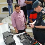 Governo entrega novos veículos e armamento para as polícias Civil e Militar -