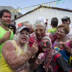 Vicegovernador brinca o tradicional Carnaval de Neópolis -