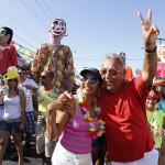 Jackson se diverte ao lado de milhares de foliões no cortejo do Rasgadinho -