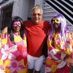 Jackson se diverte ao lado de milhares de foliões no cortejo do Rasgadinho -