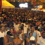 Jackson participa da comemoração carnavalesca na praia do Abaís -