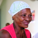 Governo inscreve beneficiários do Mão Amiga no Sergipe Alfabetizado - A coordenadora do Sergipe Alfabetizado