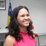 Educação promove curso de libras para servidores - A pedagoga Elvanir Aragão