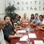 Secretário recebe comissão de professores aprovados no concurso - Fotos: Juarez Silveira/Seed