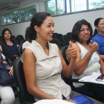 Educação promove curso de libras para servidores - A pedagoga Elvanir Aragão