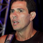 Jackson participa da noite de abertura do Bloco Rasgadinho -