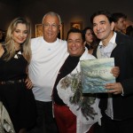 Jackson comparece ao lançamento de livro e exposição de Joubert Moraes -
