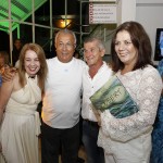 Jackson comparece ao lançamento de livro e exposição de Joubert Moraes -