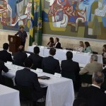 Déda consegue que Dilma libere R$ 215 milhões para mobilidade urbana e saneamento em Aracaju - Reunião com governadores e prefeitos [Foto: Roberto Stuckert Filho/PR]