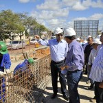 Marcelo Déda visita canteiro de obras do novo viaduto do Detran  -