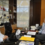 Governador é informado sobre o início da acumulação de água na barragem do rio Poxim - Déda recebeu o diretorpresidente da Deso